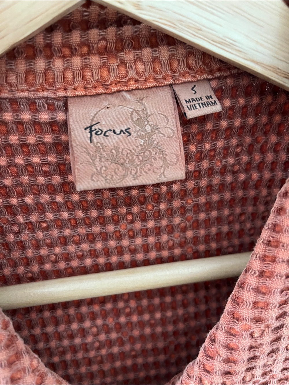 Focus Preshrunk Vintage Waffle Knit Sleeveless Vest Orange Half Moon Buttons SM - Picture 4 of 7